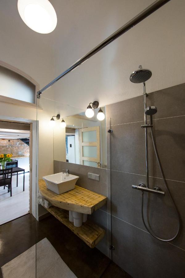 Stylish Studio Apartment In The Heart Of Riga Exterior foto